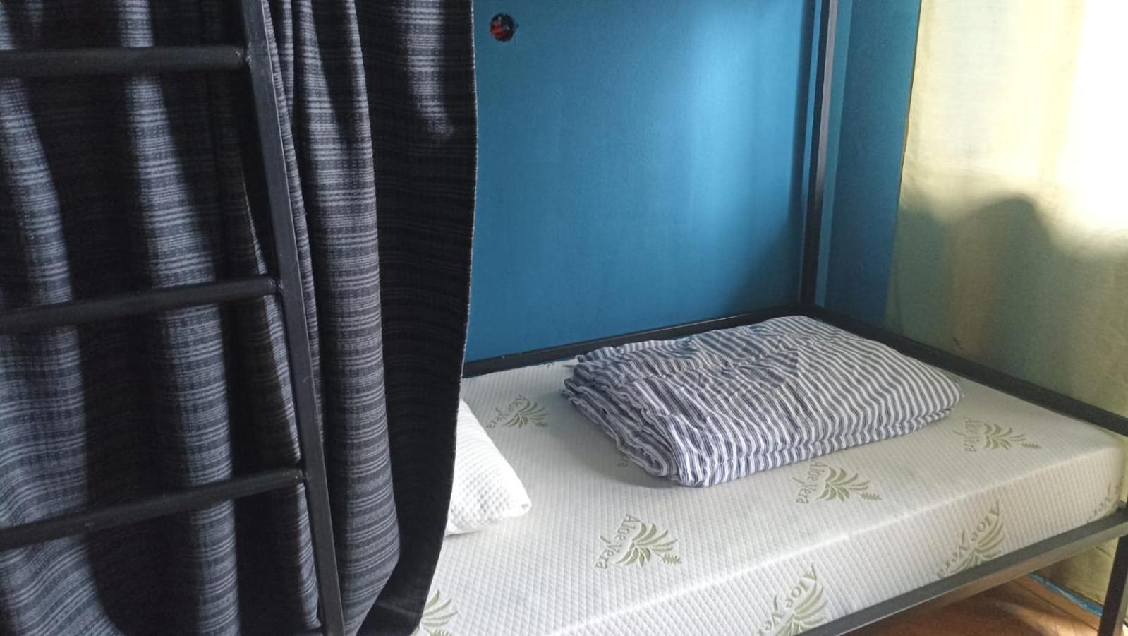 Newborn Center Hostel All Day Free Coffee พริสตีนา ภายนอก รูปภาพ